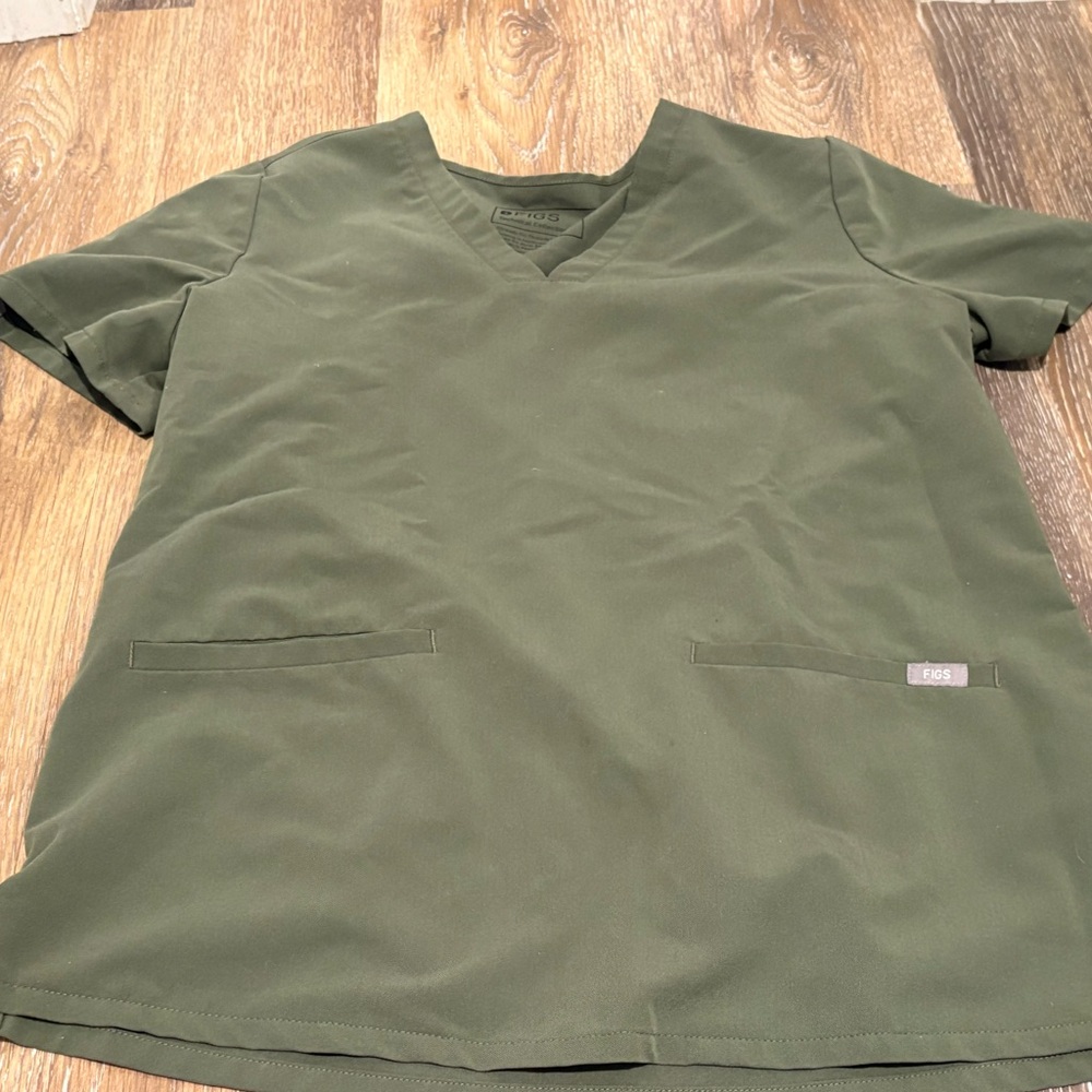Figs Casma Scrub Top in Moss Green Medium - Picture 5 of 6